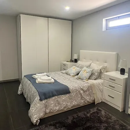 Casa Da Portela * باريديس دي كورا