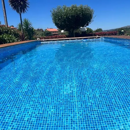 Casa Da Portela * باريديس دي كورا