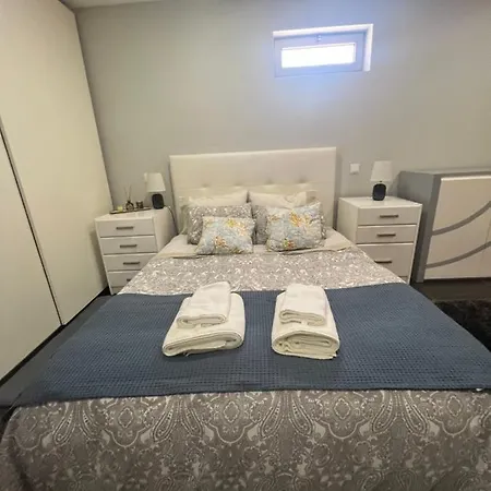 Casa Da Portela باريديس دي كورا